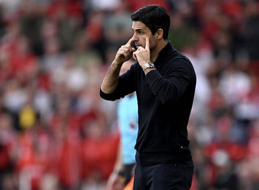 阿森纳, 和前锋哲凯, 始三场比赛