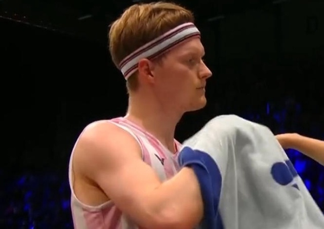 尤其是头顶, 在两局之内